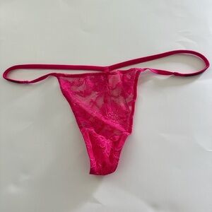 Victoria’s Secret Very Sexy Lace V-string panty